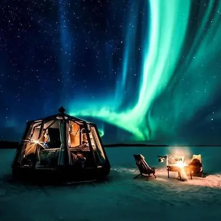 Aurora Hut - Luksusmajoitus Iglu Tunturilammella Pohjois-lapissa Nuorgamissa Chalet Nuorgam